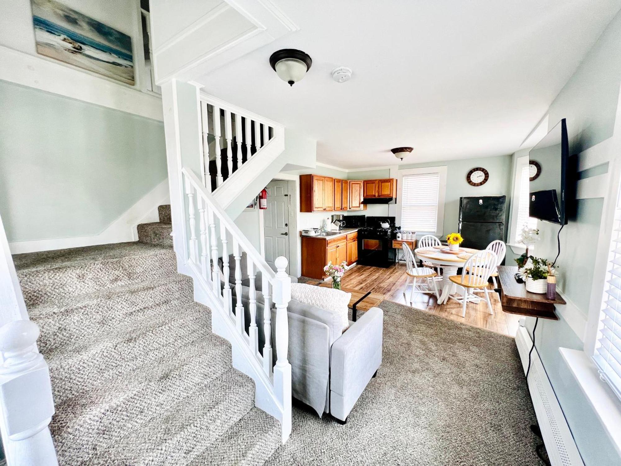 Entire Lovely 3 Bedroom, 2 Bathroom Apartment! 1 Block To The Beach And Boardwalk! Уайлдууд Екстериор снимка