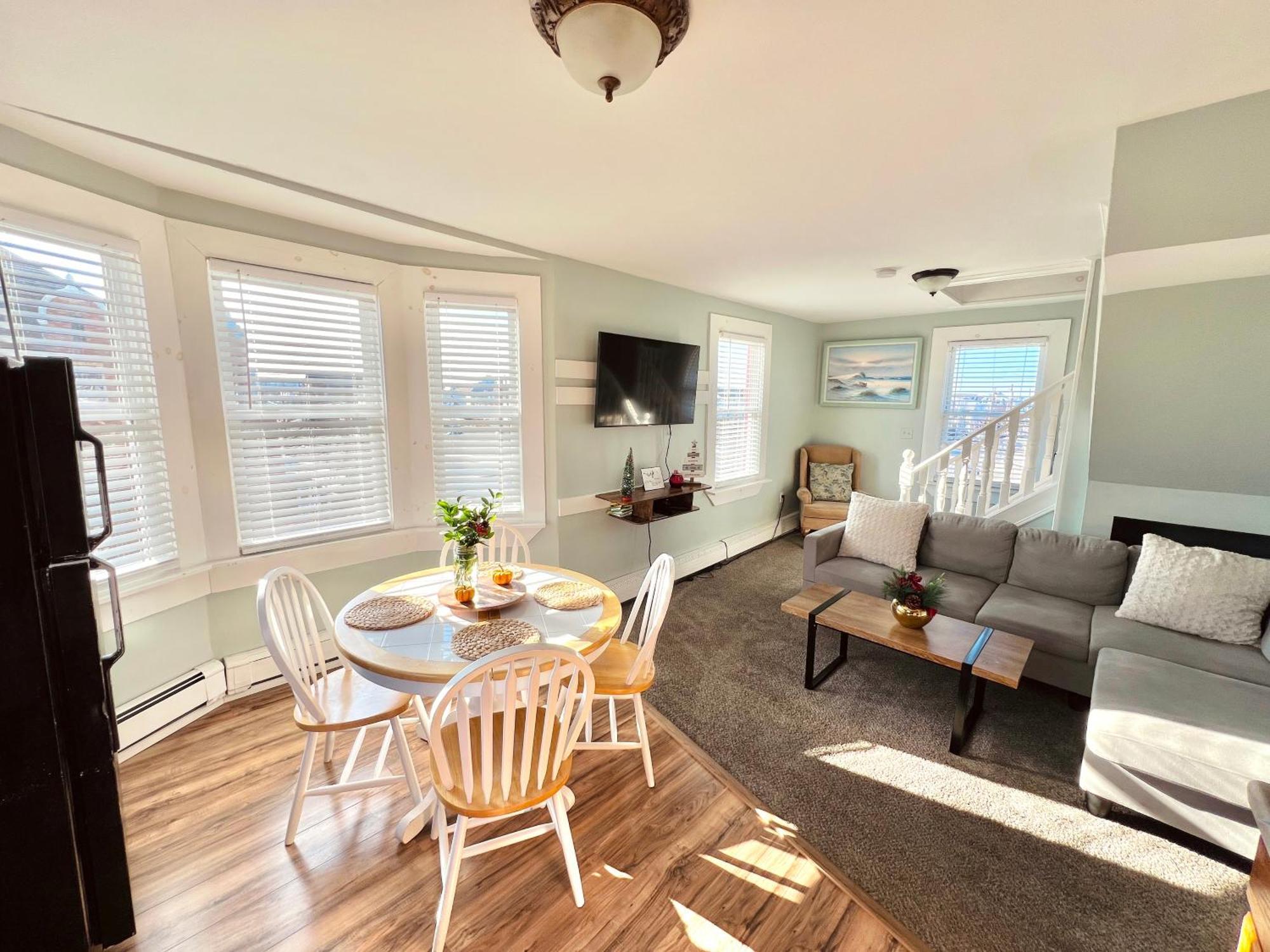Entire Lovely 3 Bedroom, 2 Bathroom Apartment! 1 Block To The Beach And Boardwalk! Уайлдууд Екстериор снимка